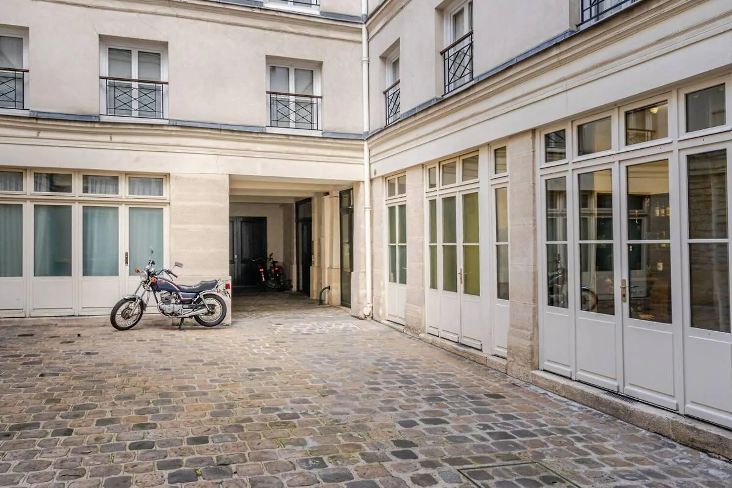 Apartamento Chic Flat With Elevator 4 Guests Bourse De París Francia